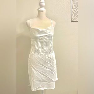 Beverly Hills Heiress white corset dress. Size M. Never worn, tags still on.